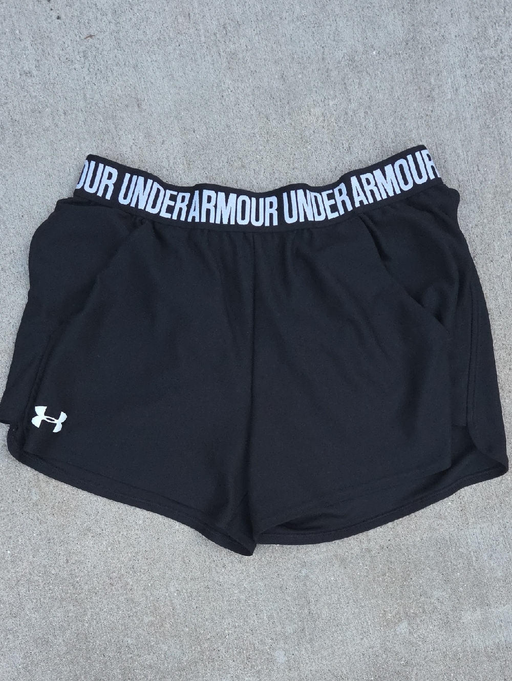 Under Armour Black Athletic Shorts with Branded Elastic Waist